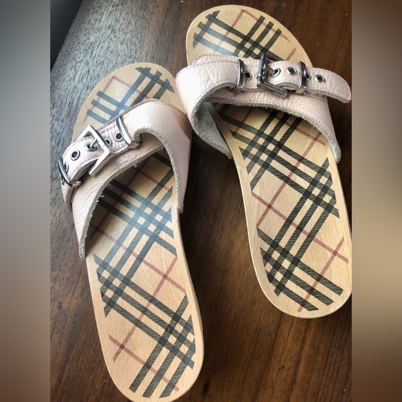 Burberry leather Buckle Nova Check Wooden Clogs sandals - Picture 1 of 6